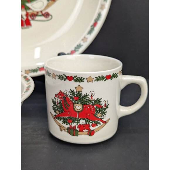 O'Christmas Tree One 10 1/8" Dinner Plate One 6 7/8" Cereal Bowl One 3" Flat Cup - Picture 5 of 8